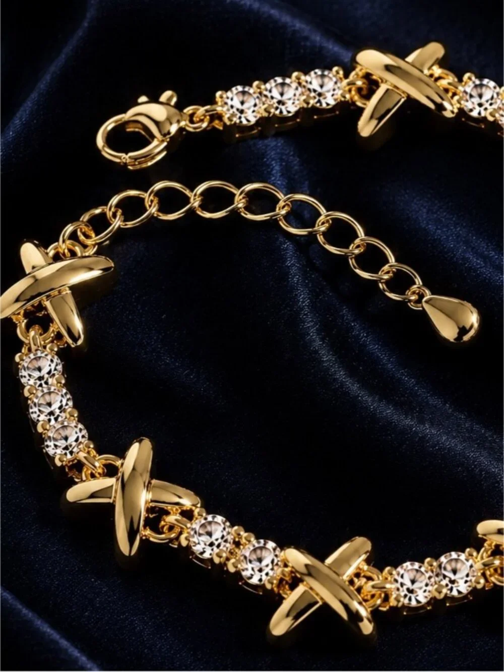 Luxury Gold tone X-Link Crystal Bracelet